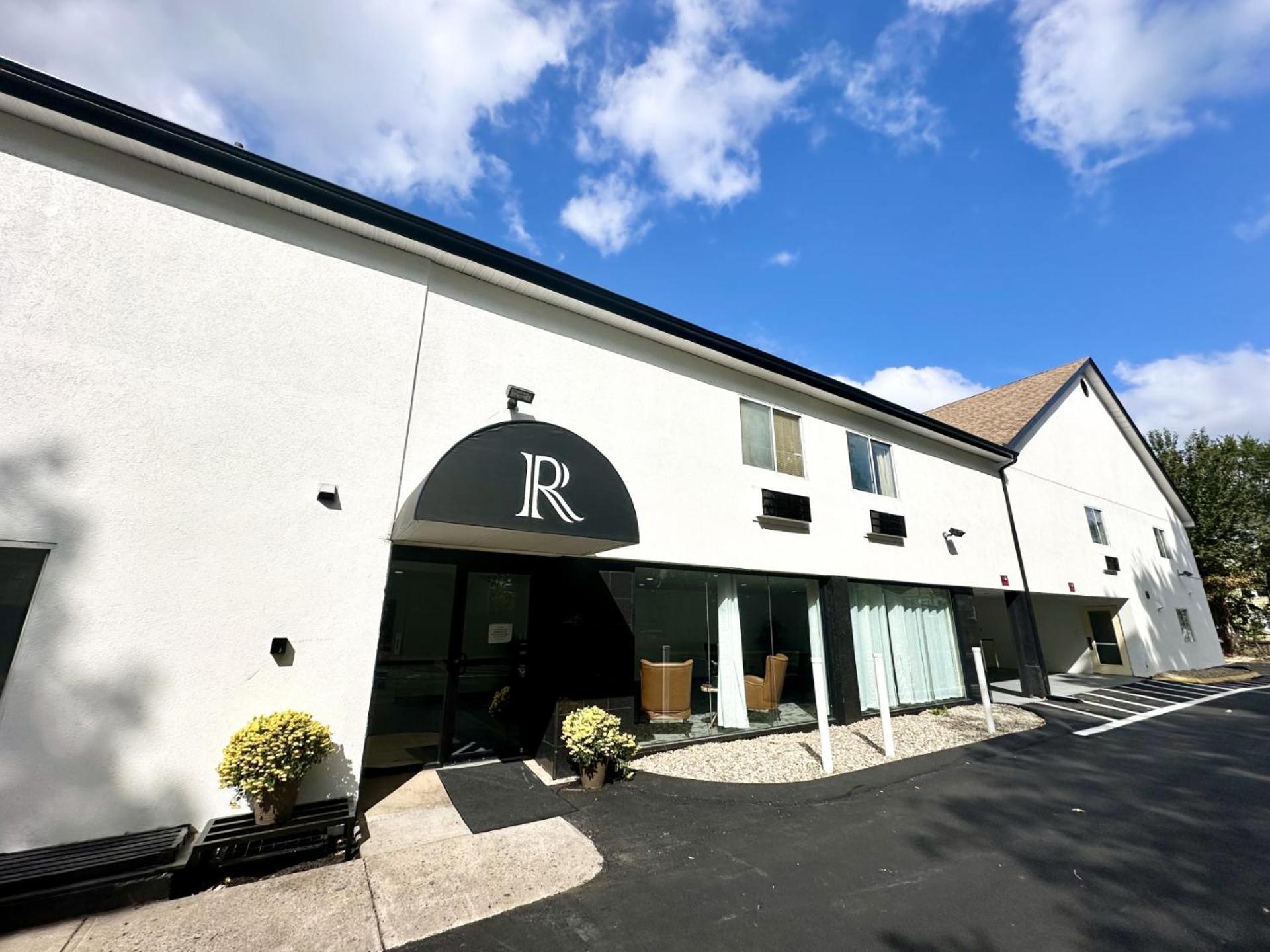 Baldwin Inn And Suites 웨스트 스프링필드 외부 사진