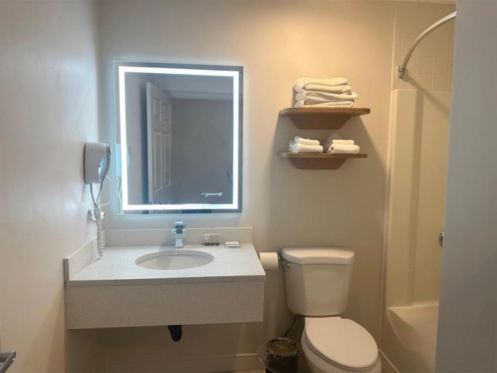 Baldwin Inn And Suites 웨스트 스프링필드 외부 사진