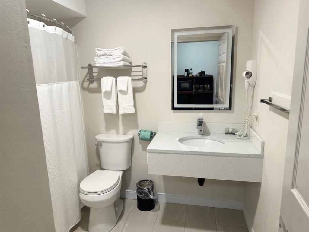 Baldwin Inn And Suites 웨스트 스프링필드 외부 사진
