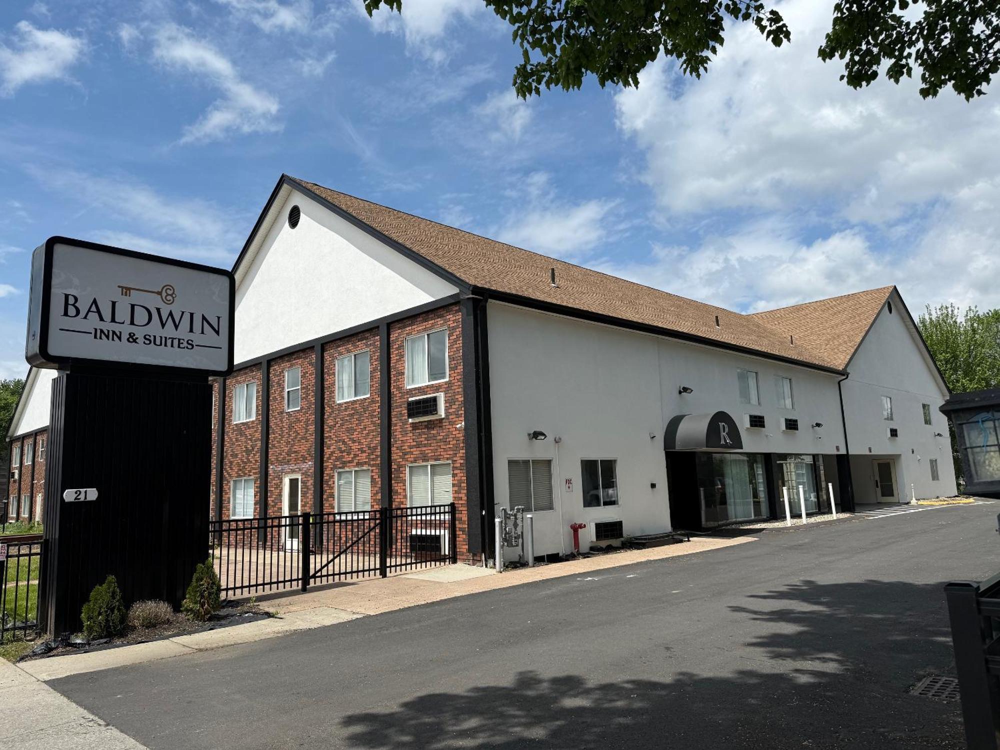 Baldwin Inn And Suites 웨스트 스프링필드 외부 사진