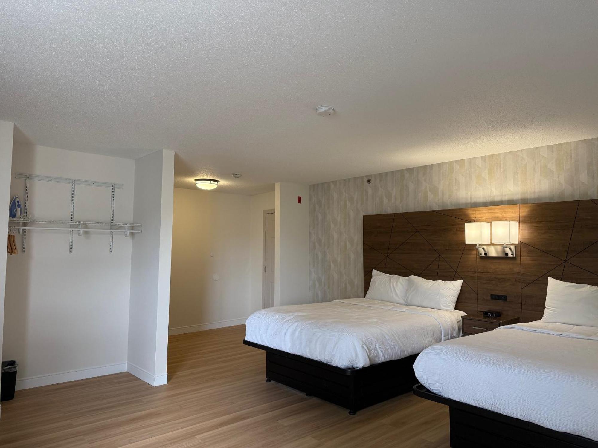 Baldwin Inn And Suites 웨스트 스프링필드 외부 사진